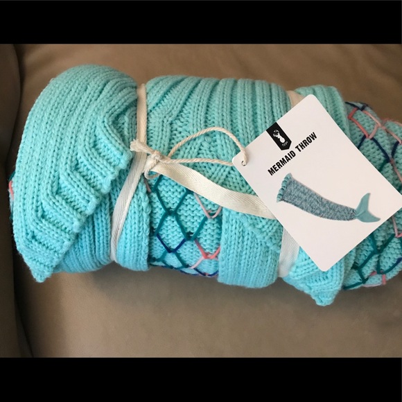 Mermaid tail blanket - Picture 2 of 4